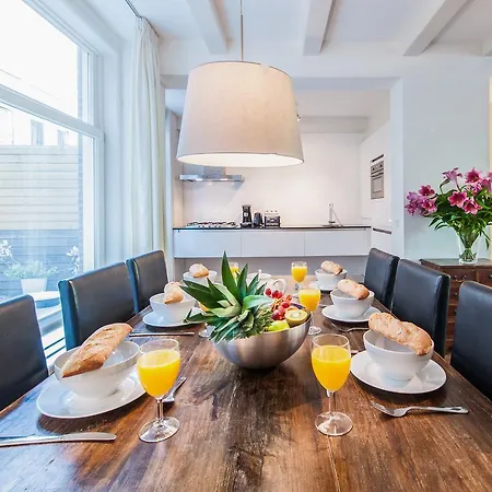 Short Group - Jordaan Area Appartement
