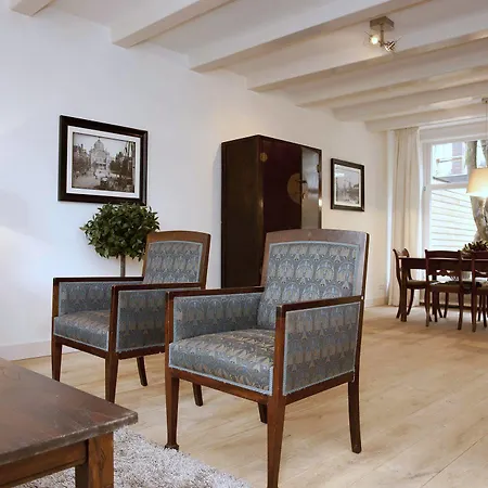 Short Group - Jordaan Area Appartement
